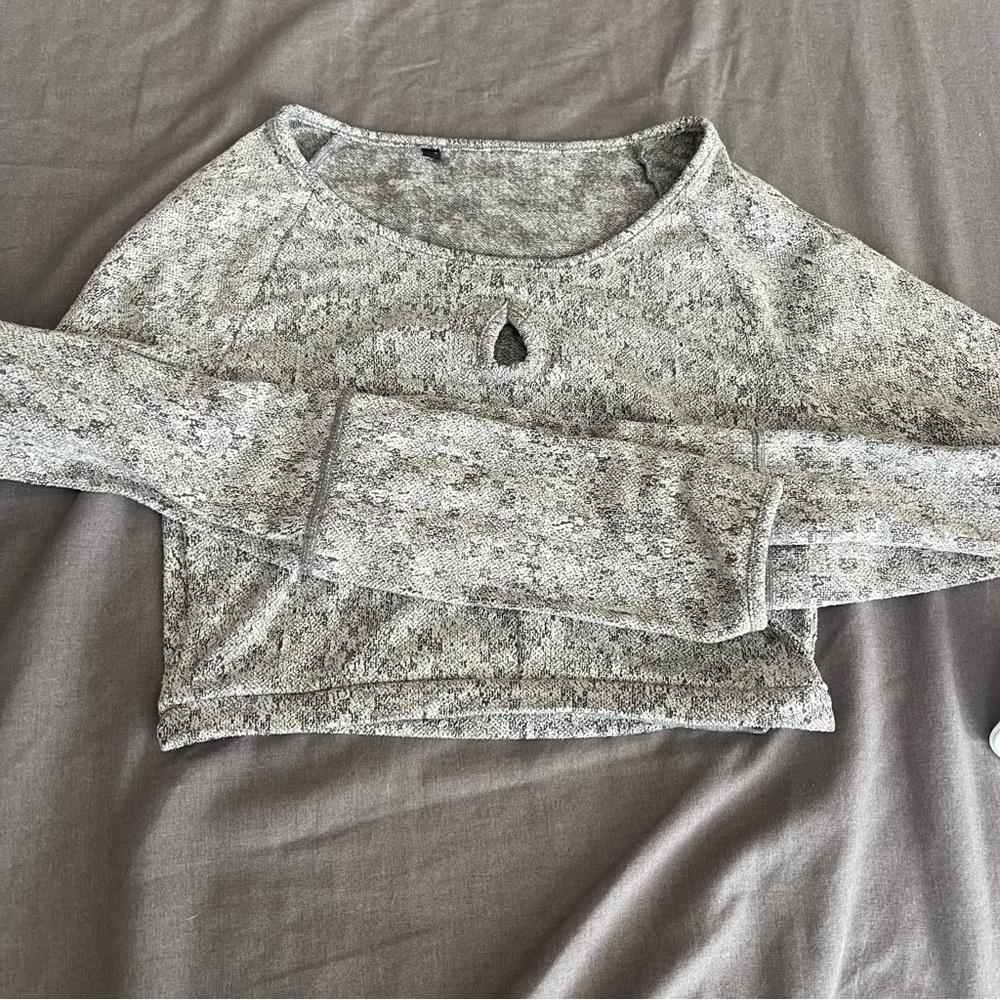 GYMSHARK long sleeve crop top